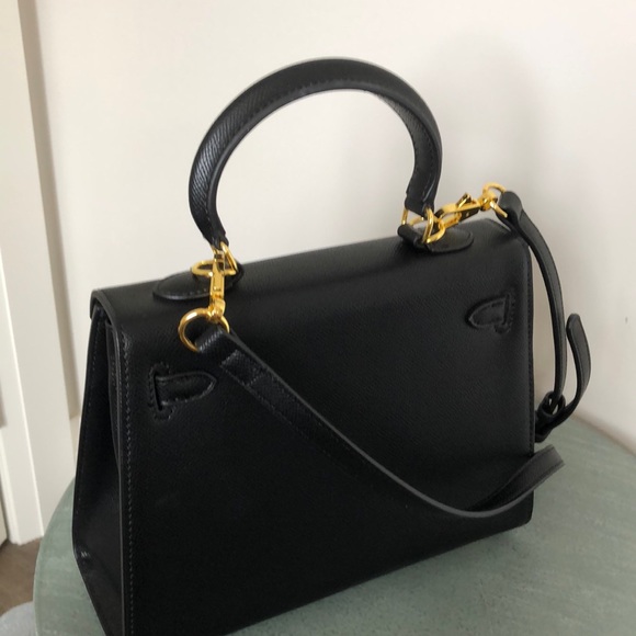 #719 COPY- Black tote - Picture 4 of 14